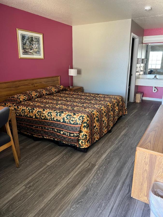 Country Inn Motel San Antonio Bagian luar foto