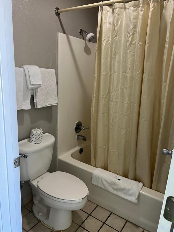 Country Inn Motel San Antonio Bagian luar foto