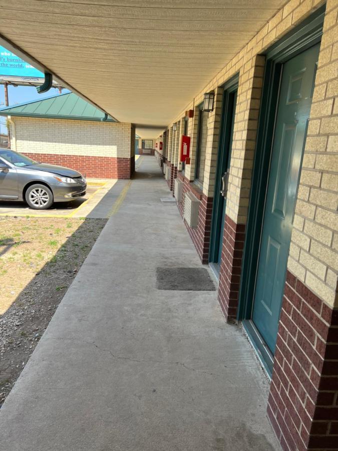 Country Inn Motel San Antonio Bagian luar foto
