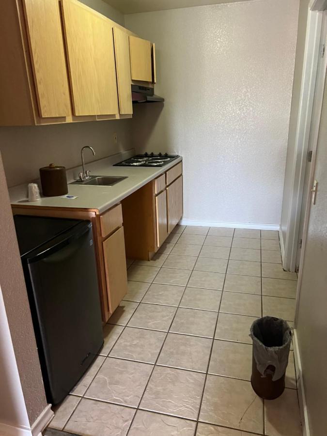 Country Inn Motel San Antonio Bagian luar foto