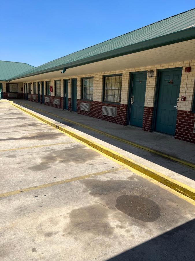 Country Inn Motel San Antonio Bagian luar foto