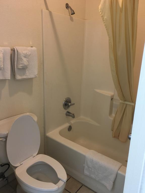 Country Inn Motel San Antonio Bagian luar foto